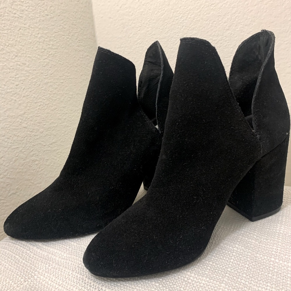 STEVE MADDEN black booties, size 7